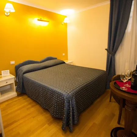 Flann O'brien Guest house Rome