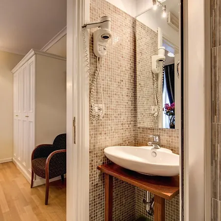 Flann O'brien Guest house 3*