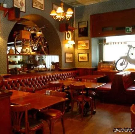 Flann O'brien Guest house Rome